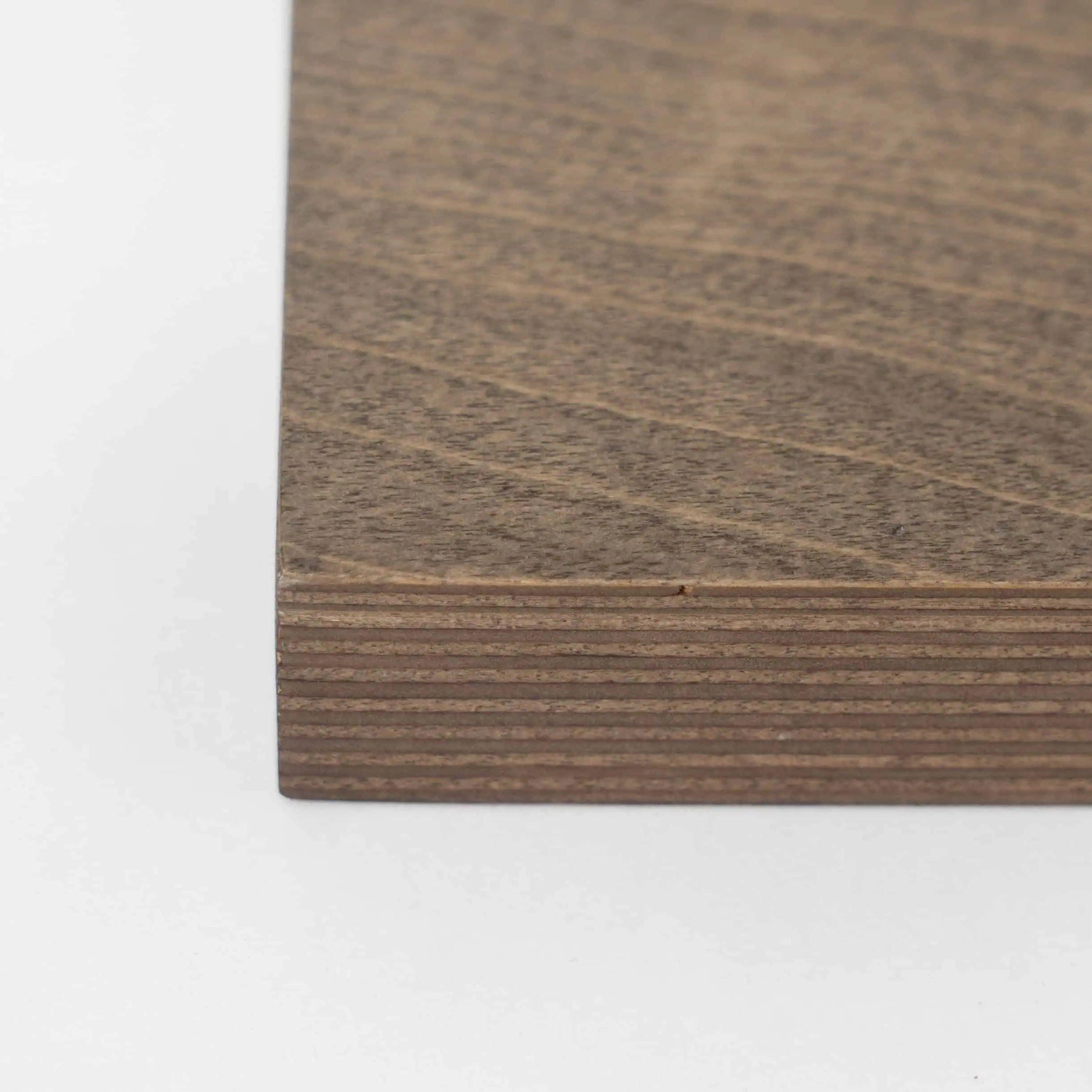 SAR06829_1x1 Madeira sólida para móveis e estantes, acabamento natural, alta resistência, design elegante.
