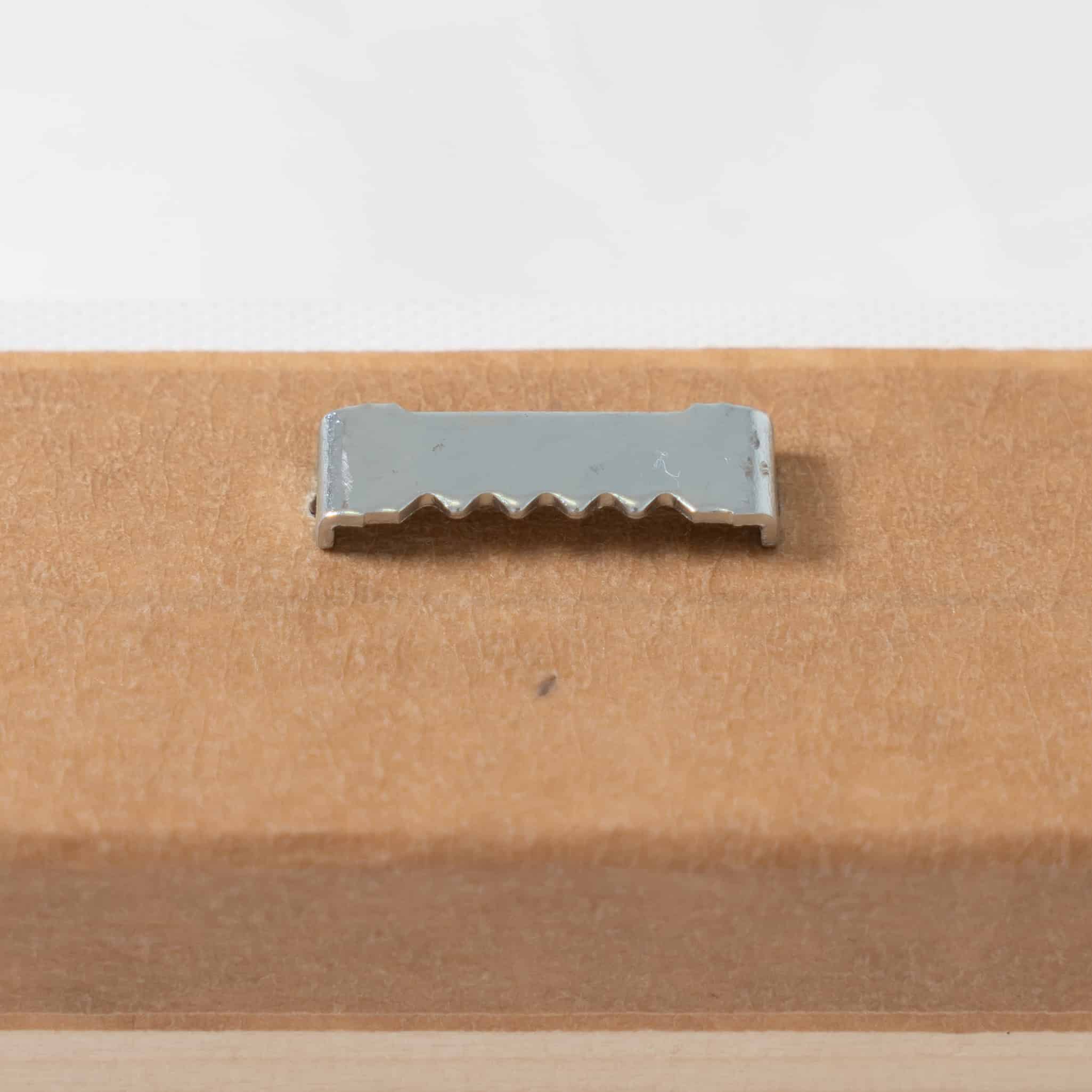 SAR06955_1x1 Lâmina de corte para papel ou cartão em foco, ideal para artesanato e trabalhos manuais.