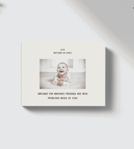 Álbum de fotos para oferecer em batizado