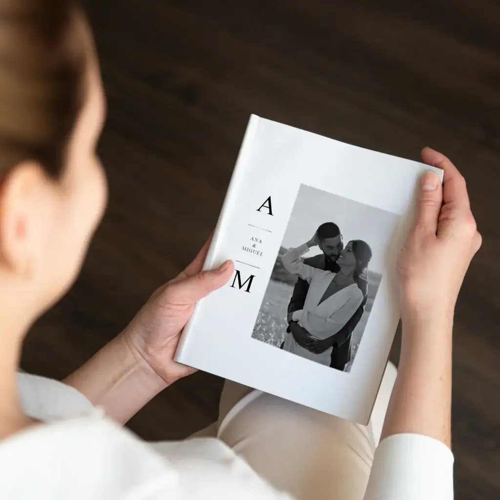 Livro de casamento com foto de casal, convite de boda, álbum personalizado, fotos de amor para momentos especiais.